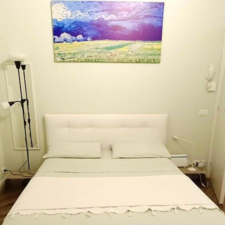 Monolocale Salvia Self Check In Apartment Pavia Exterior photo